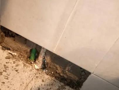 拜泉楼顶漏水维修公司分享下修复水管漏水的几种小方法